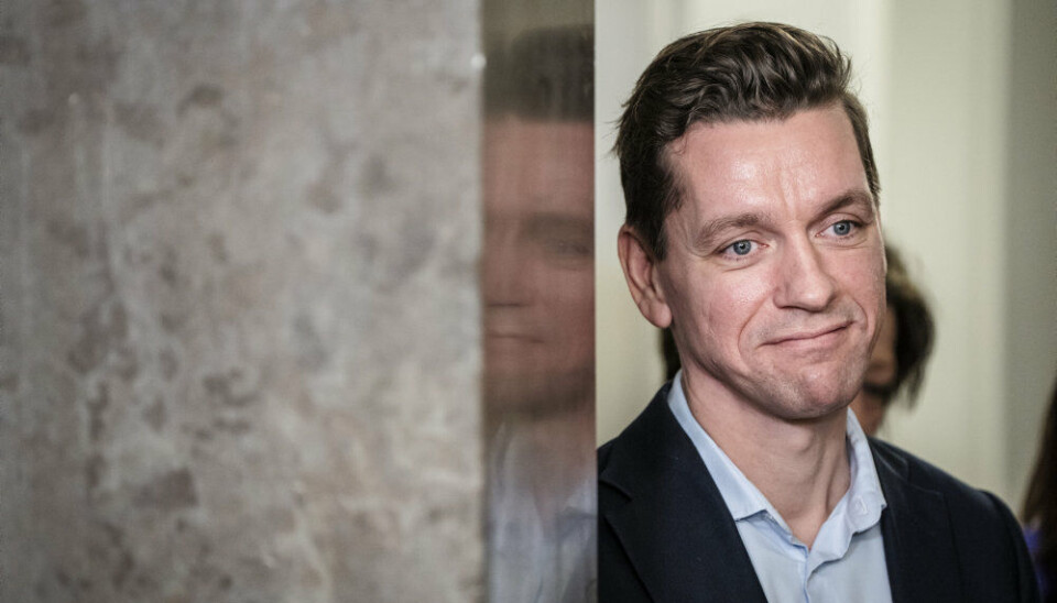 Udlændinge- og integrationsminister Kaare Dybvad Bek (S) vil afskaffe trappestigeordningen for udlændinge, der får en ubetinget fængselsstraf.