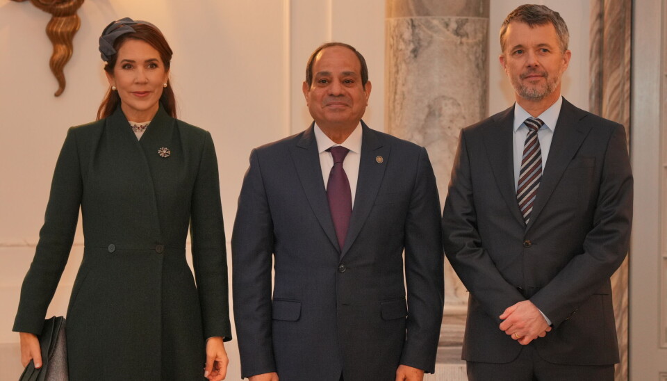 Kongeparret har udvekslet ordener med den egyptiske præsident.