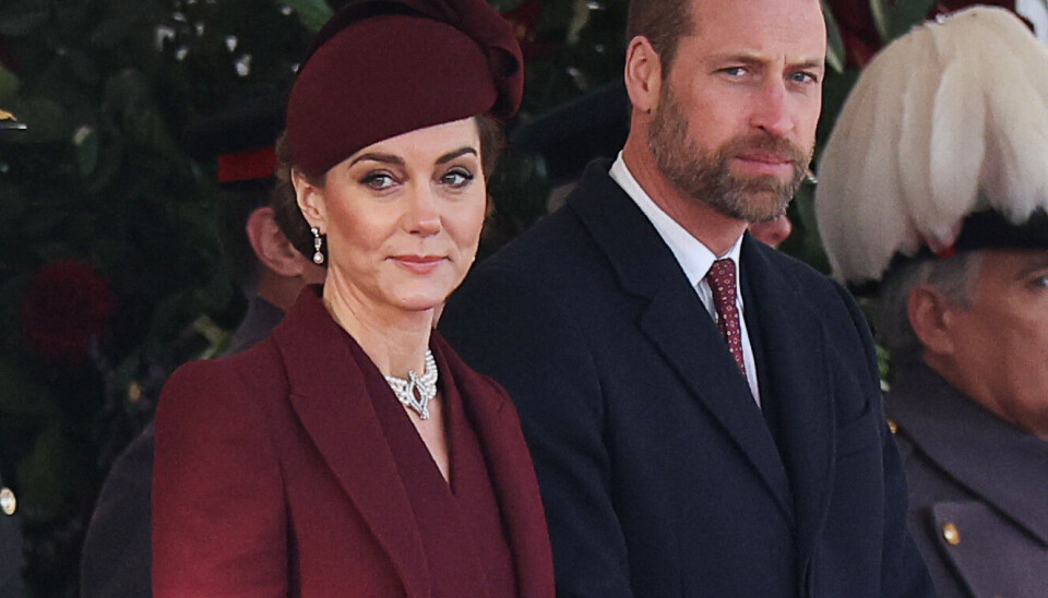 Prinsesse Kate og Prins William er sammen med Kong Charles og Dronning Camilla på plads i aften.