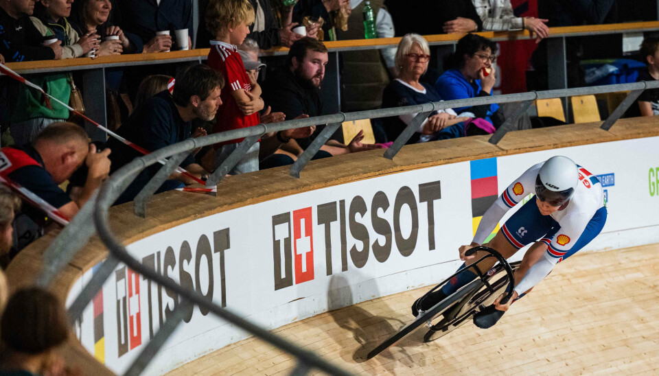 Den britiske banerytter Katy Marchant, som her ses køre VM i Ballerup, styrtede lørdag i London. (Arkivfoto)