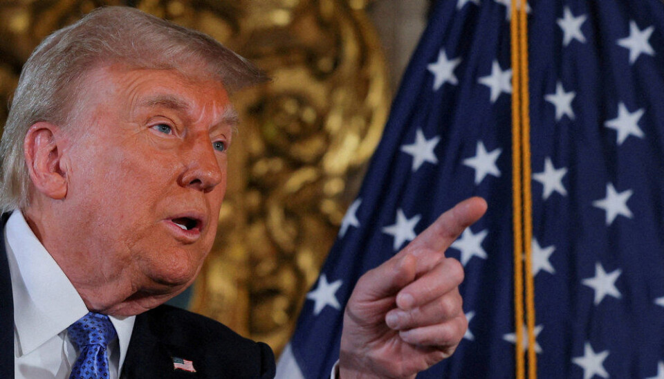 Republikanere kan måske ikke blive genvalgt ved næste primærvalg, hvis de ikke afviser Joe Bidens finansieringsaftale, mener Donald Trump.