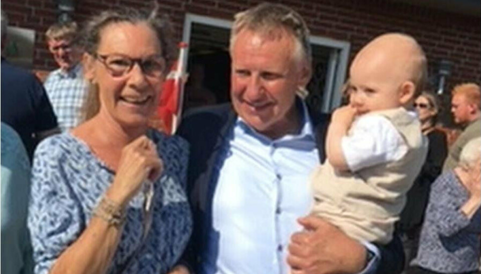 Inge og Lars Storgaard med barnebarnet Arthur.