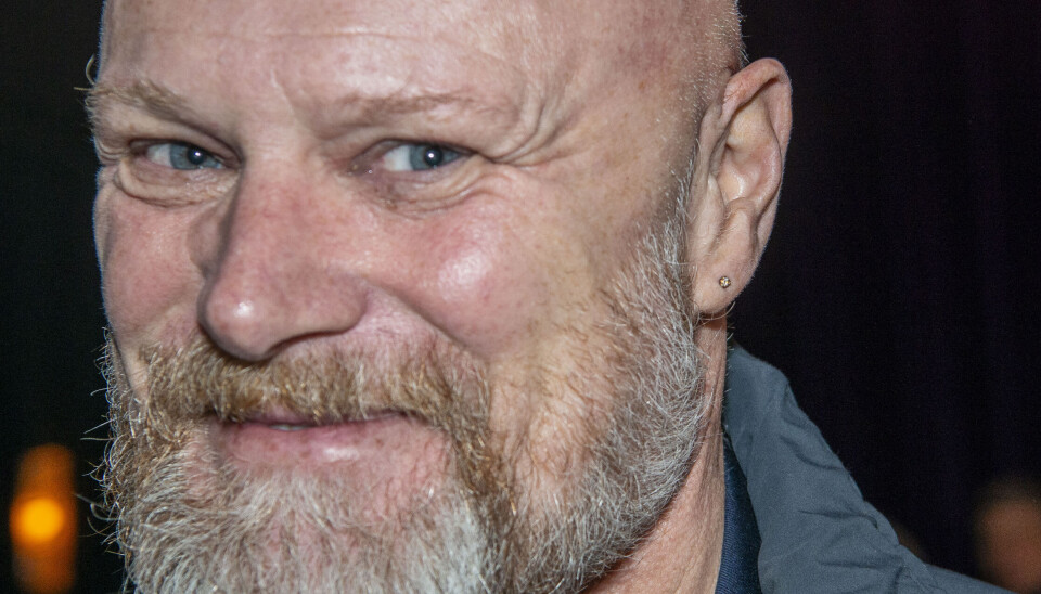 Mads Steffensen har fået sat en funklende diamant i øret.