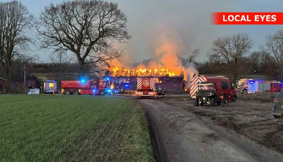 Flammerne har totalt ædt laden