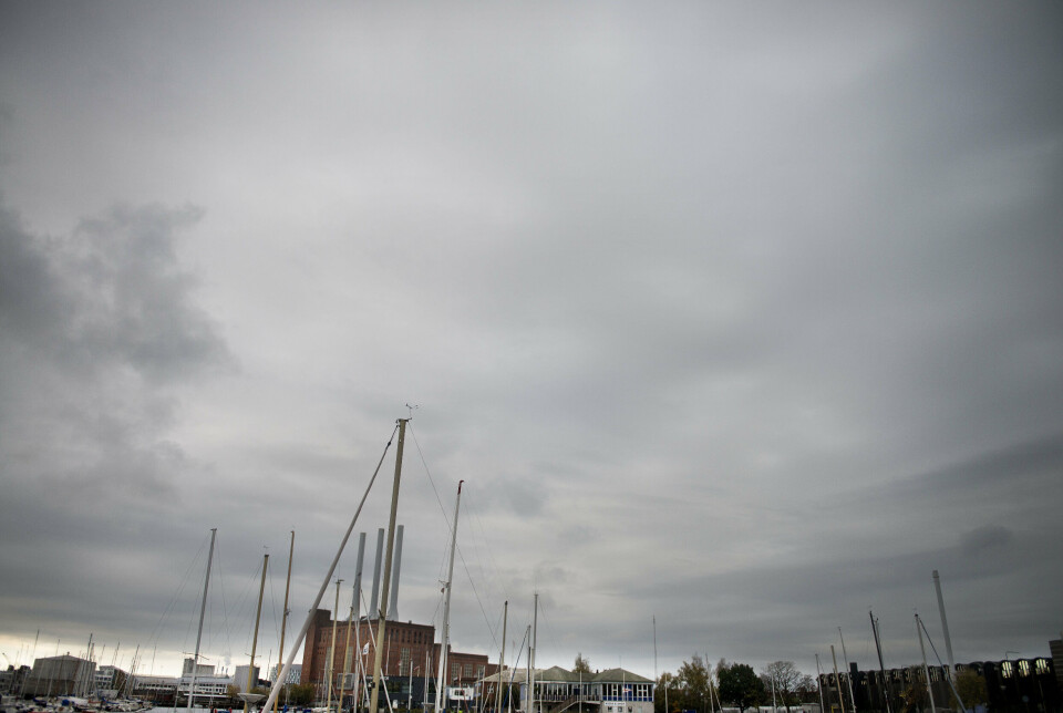 Inden der tages hul på weekenden, skal Danmark forbi en fredag, der ligesom resten af ugens dage bliver skyet. Den byder ligeledes på chancer for lidt sne, slud eller regn. (Arkivfoto).