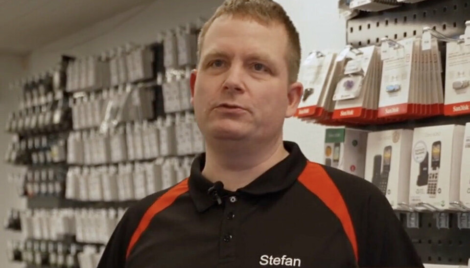Stefan Granholm var lørdag udsat for tyveri i sin butik, og derfor melder han sig nu ind i debatten om, hvorvidt det skal være lovligt at dele overvågningsbilleder med offentligheden