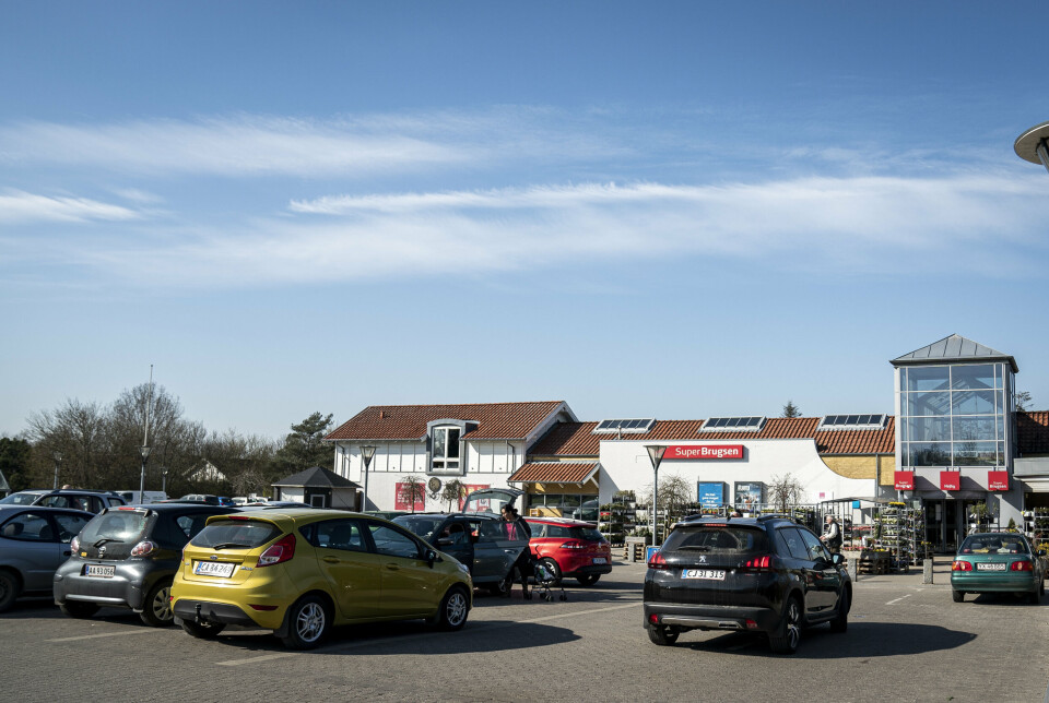 Hvis du støder sammen med en anden bil på parkeringspladsen, og du indberetter skaden til Tryg, så vil den snart være kunstig intelligens, der vurderer, hvem af jer, der sidder med skylden i sammenstødet. (Arkivfoto).