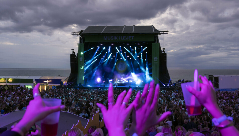 Siden 2009 er festivalen Musik i Lejet blevet afholdt på parkeringspladsen ved stranden i Tisvildeleje. I år skal festivalen rykke plads. (Arkivfoto).