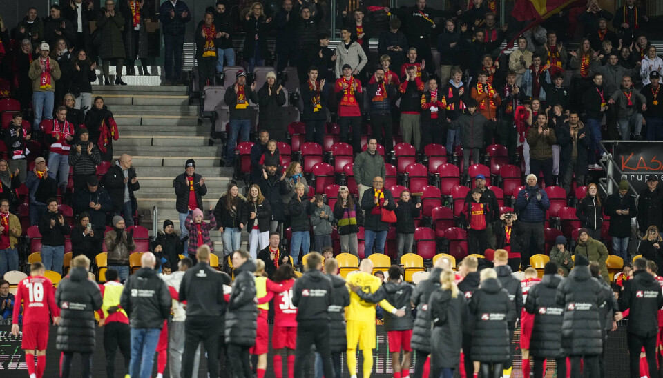 FC Nordsjælland vandt tirsdag 3-2 hjemme over FC Midtjylland i Farum. Der udspillede sig en kedelig hændelse uden for stadion, der koster en uromager en lang karantæne.