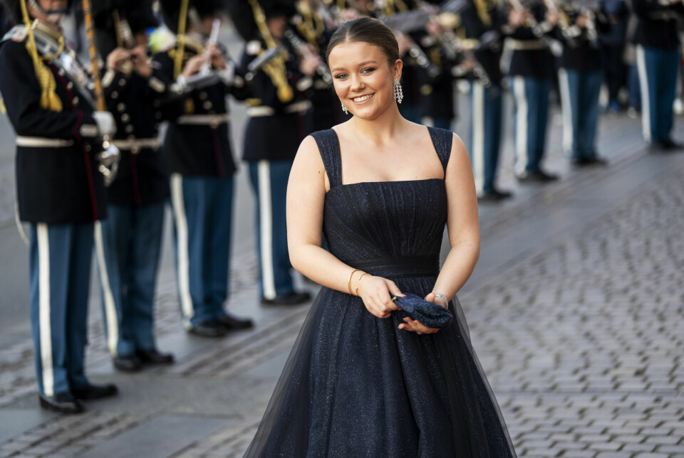 Prinsesse Isabella vender tilbage til en skoletid, hvor der i den grad er meget på programmet.