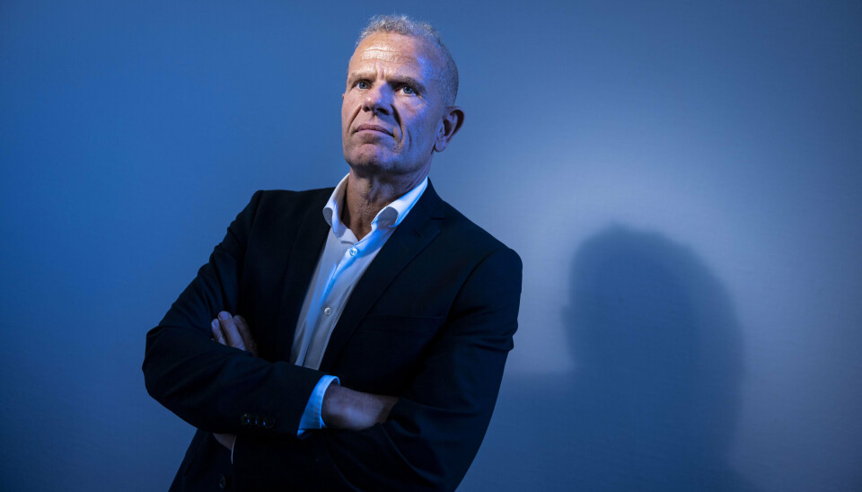 Lars Findsen har indgået en fratrædelsesaftale med Forsvarsministeriet og fratræder til august sin stilling som chef for Forsvarets Efterretningstjeneste.