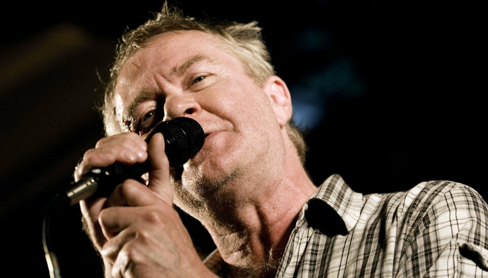 C.V. Jørgensen ved en af de tre Festuge-koncerter i Aarhus i 2009, hvor han efter mange års eksil fra scenen lod sig lokke frem af sit skjul.
