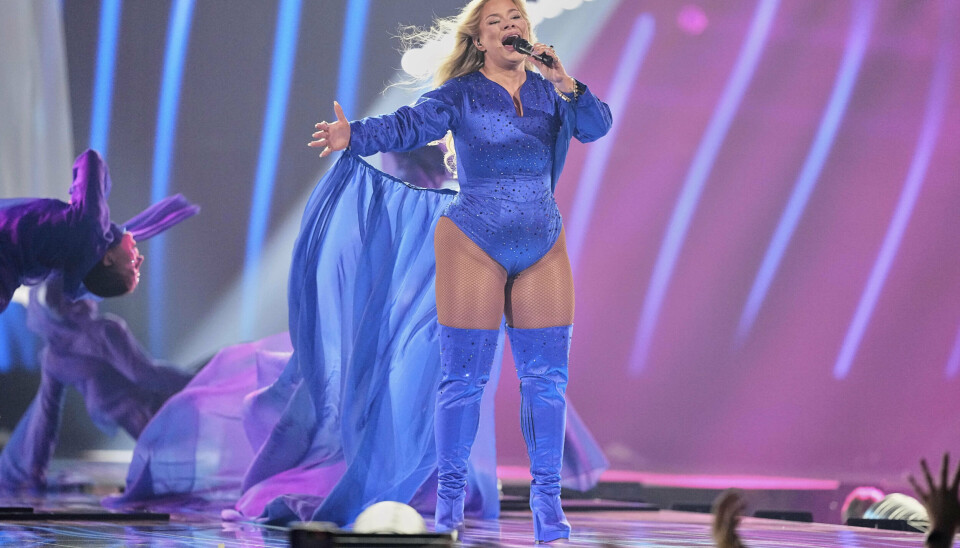 Der kommer ikke de store ændringer i Sissals optræden til Eurovision-finalen lørdag. - Vi kommer til at blive ved med at sørge for, at Sissals mulighed for at synge så godt som overhovedet muligt er så optimalt som muligt, siger DR's grandprixansvarlige, Erik Struve Hansen.