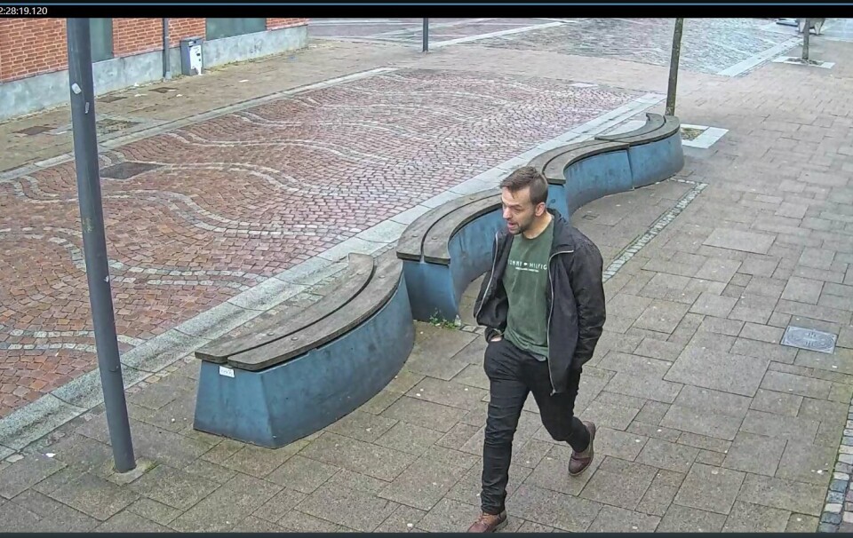 Kan du hjælpe med at identificere denne voldsmand?