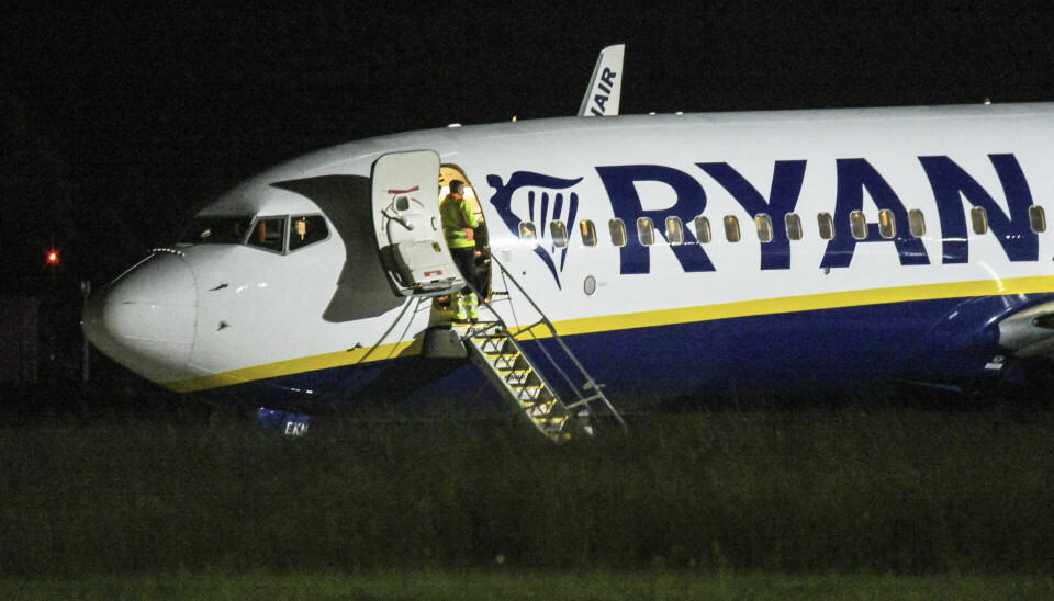 Ryanair-flyet måtte lande uventet i Memmingen, da otte passagerer kom til skade under turbulens.