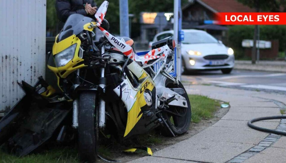 Det lykkedes ikke politiet at finde ud af, hvem der havde ført motorcyklen.