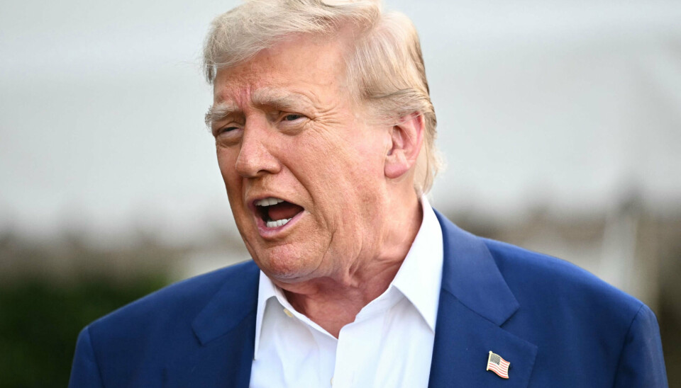 USA's præsident, Donald Trump, taler med pressen uden for Det Hvide Hus, før han sætter kurs mod Haag.