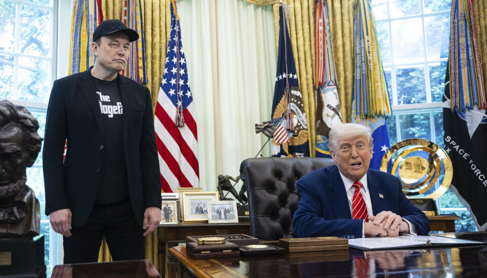 Elon Musk og Donald Trump til pressemøde i Det Ovale Værelse i Det Hvide Hus 30 maj. Elon Musk har forladt Doge, som han tidligere stod i spidsen får. Nu indikerer Trump, at Doge kan undersøge Musks selskaber. (Arkivfoto).
