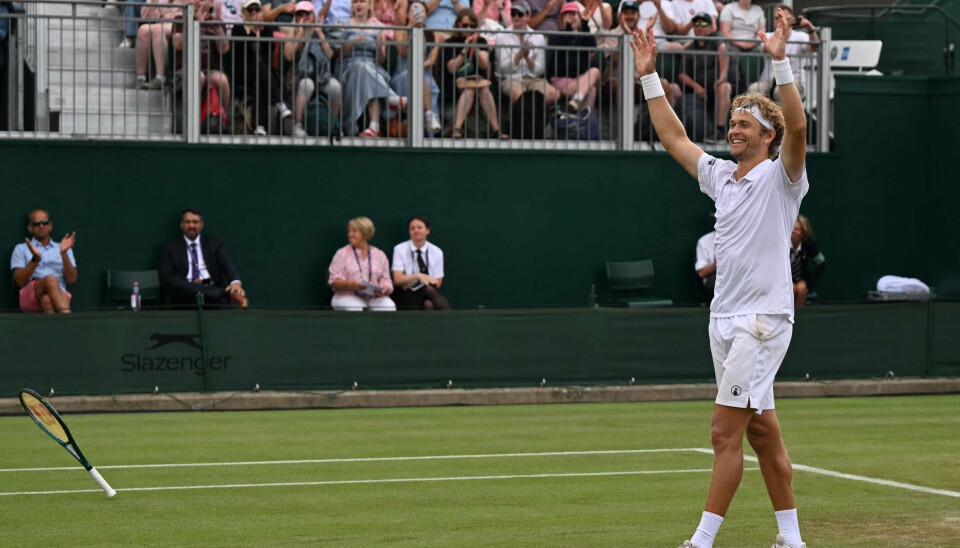 August Holmgren skabte igen sensationen i Wimbledon.