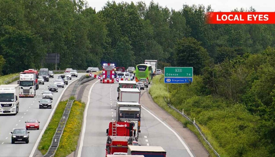 Uheldet trækker en lang kø