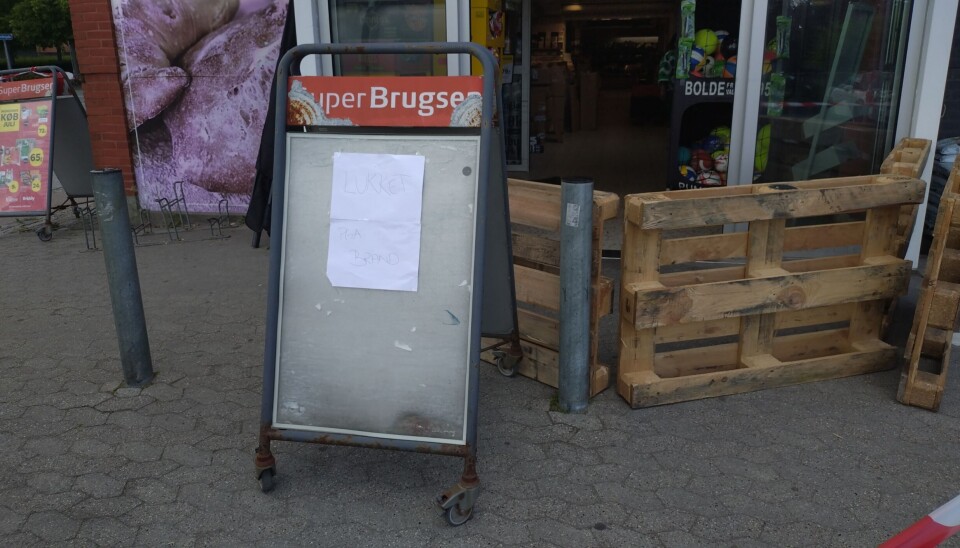 SuperBrugsen i Assentoft er lukket hele torsdag på grund af brand torsdag morgen.