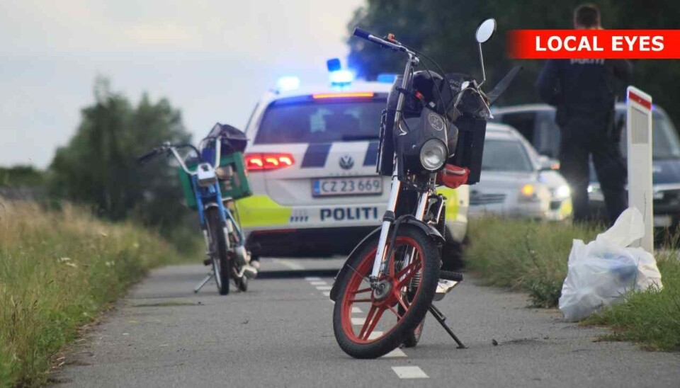 Den 57-årige er fortsat i kritisk tilstand efter knallertulykken.