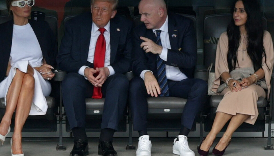 Donald Trumps meget hævede ankler, da han var til finalen for VM i klubhold, har de seneste dage været genstand for mange lomme-diagnoser på X.