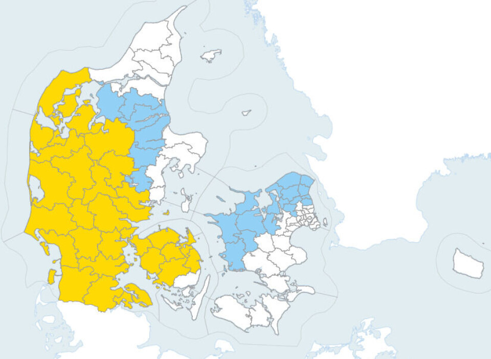 Den gule del er der varsler om skybrud, mens der i den blå del er risiko for skybrud.