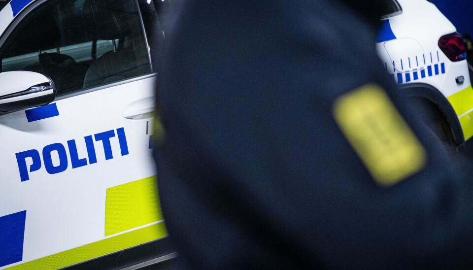 Da politiet kom frem til et ulykkessted på Hovmosevej, hvor to unge mænd var kørt galt, var den 26-årige chauffør afgået ved døden. Den anden mand i bilen, som er 24 år, fik lettere skader. (Arkivfoto).