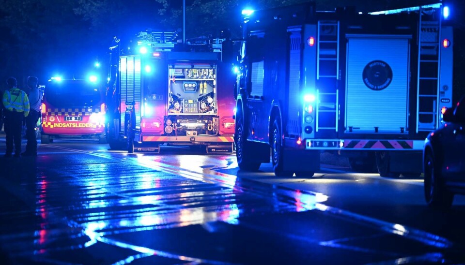 Den 39-årige mand blev efter ulykken meldt i kritisk tilstand - lørdag morgen er der ingen nye oplysninger om, hvordan han har det.