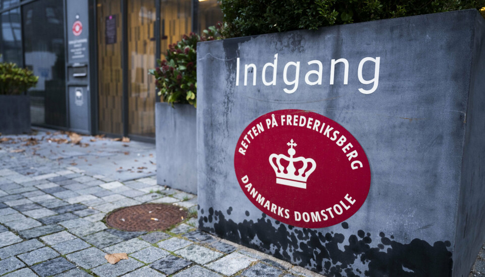 Retten på Frederiksberg har fredag afgjort, at en mand i starten af 20'erne skal varetægtsfængsels i 28 dage. Han er sigtet for kvalificeret vold mod en jævnaldrende kvinde. (Arkivfoto).