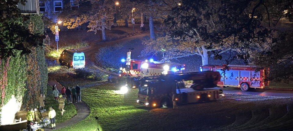 Med ambulance:  Person faldet i brønd