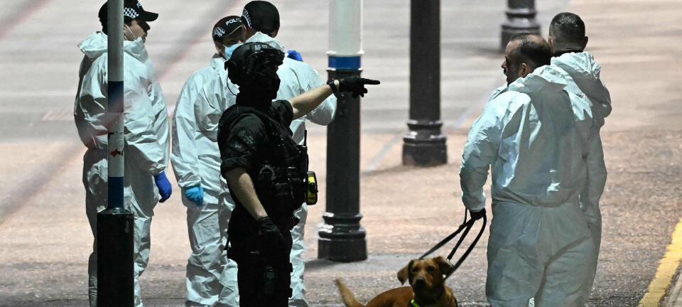 Ni  i livsfare efter knivstikkeri på tog