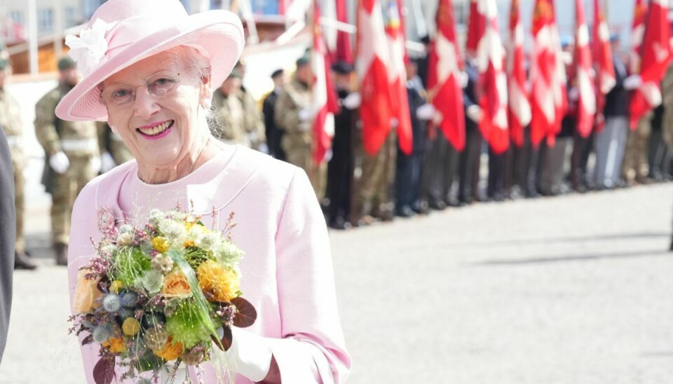 Dronning Margrethe ankommer til Sønderborg Havn i forbindelse med residensforlæggelsen til Gråsten Slot.