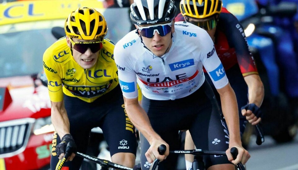 Jonas Vingegaard skal på 17. etape af Tour de France forsøge at forsvare sin føring til løbets nummer to, Tadej Pogacer, der ligger 1 minut og 48 sekunder bagude.