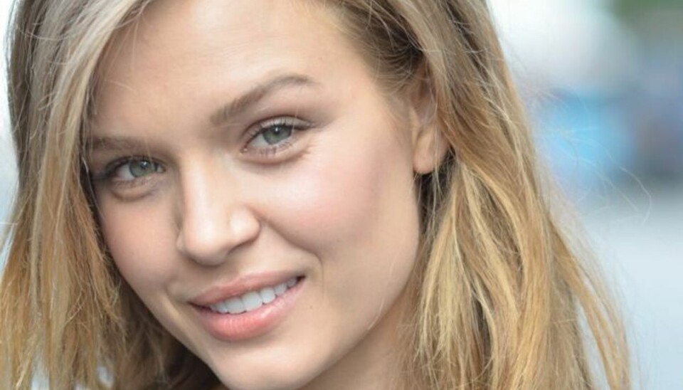 Josephine Skriver skal være mor for første gang - til en pige. Josephine Skriver skal være mor for første gang - til en pige.
