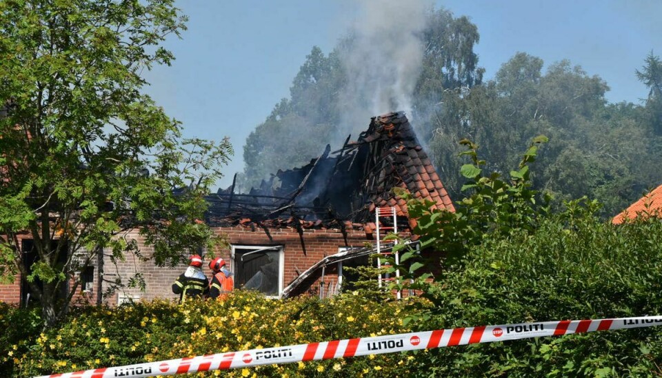 Det ene rækkehus udbrændte helt.