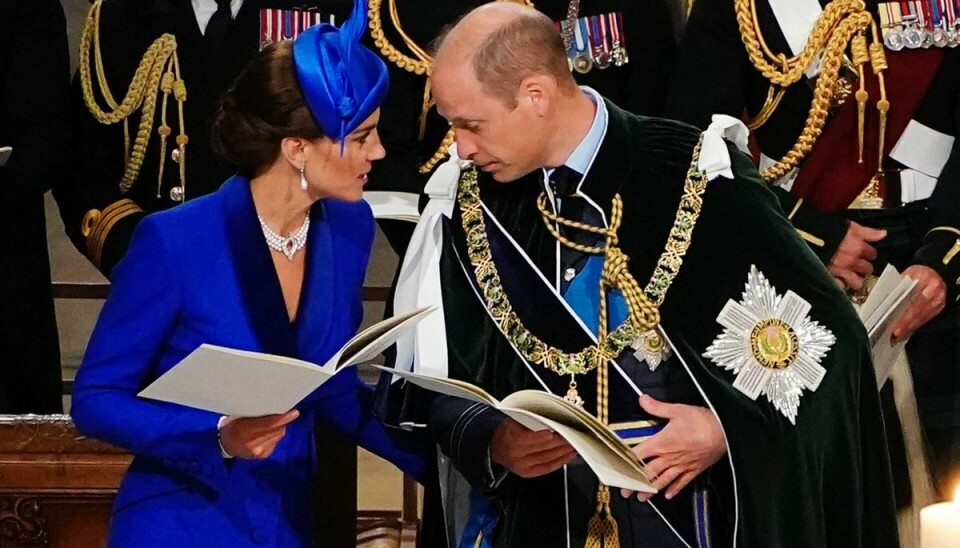 Også prins William og prinsesse Kate var på plads ved ceremonien i Edinburgh onsdag