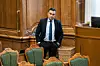 Naser Khader, som 1. juli fylder 60 år, nåede at repræsentere De Radikale, Ny Alliance, Liberal Alliance og De Konservative i Folketinget. Han begyndte som et stort håb, men oplevede flere hårde fald fra tinderne, inden han sagde farvel til Folketinget i november sidste år. (Arkivfoto).