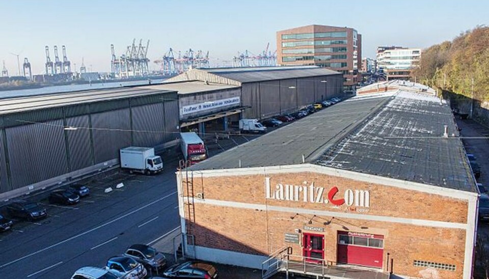 Lauritz.com forsøger angiveligt at flytte gælden fra sælger til sælger ved at bruge tilgodehavendebeviser, lyder det fra mediet. Lauritz.com forsøger angiveligt at flytte gælden fra sælger til sælger ved at bruge tilgodehavendebeviser, lyder det fra mediet.