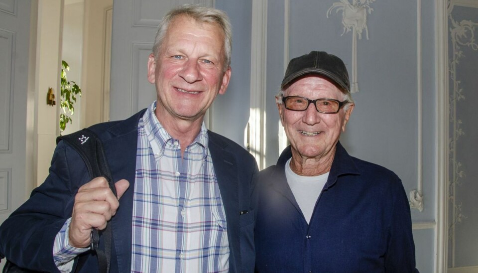 Henrik Kofoed og Finn Nielsen hyggede sig i Grønnegaards Teatret, hvis Molére-forestilling finder sted i Odd Fellow Palæets have i København. Henrik Kofoed og Finn Nielsen hyggede sig i Grønnegaards Teatret, hvis Molére-forestilling finder sted i Odd Fellow Palæets have i København.