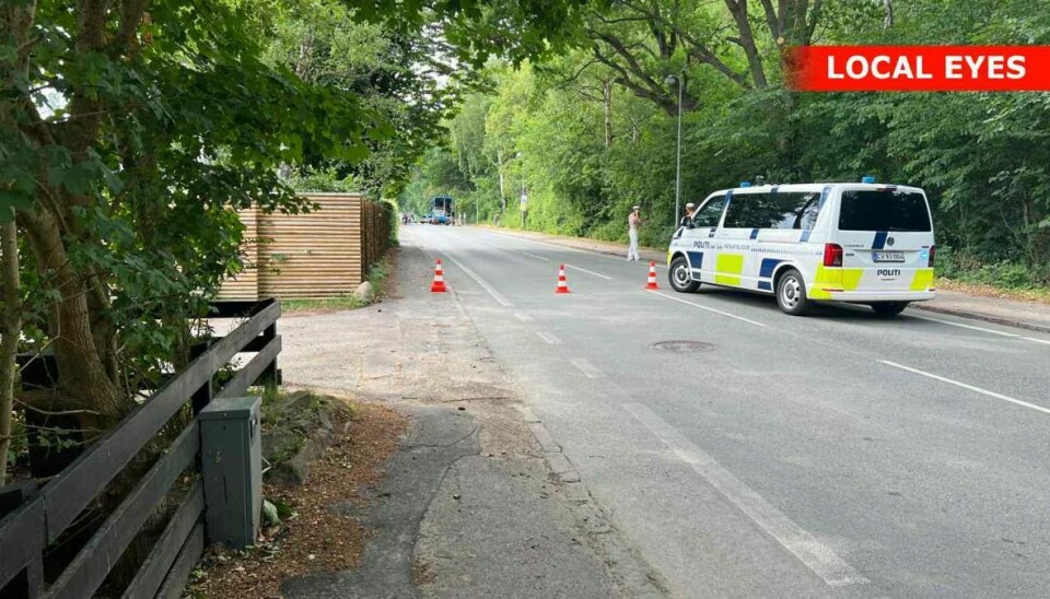 Det var her på Nordre Strandvej i Holbæk ulykken skete fredag eftermiddag.