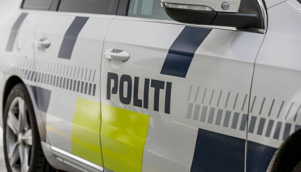 En person er blevet reddet op af en sø nær Dronninglund.