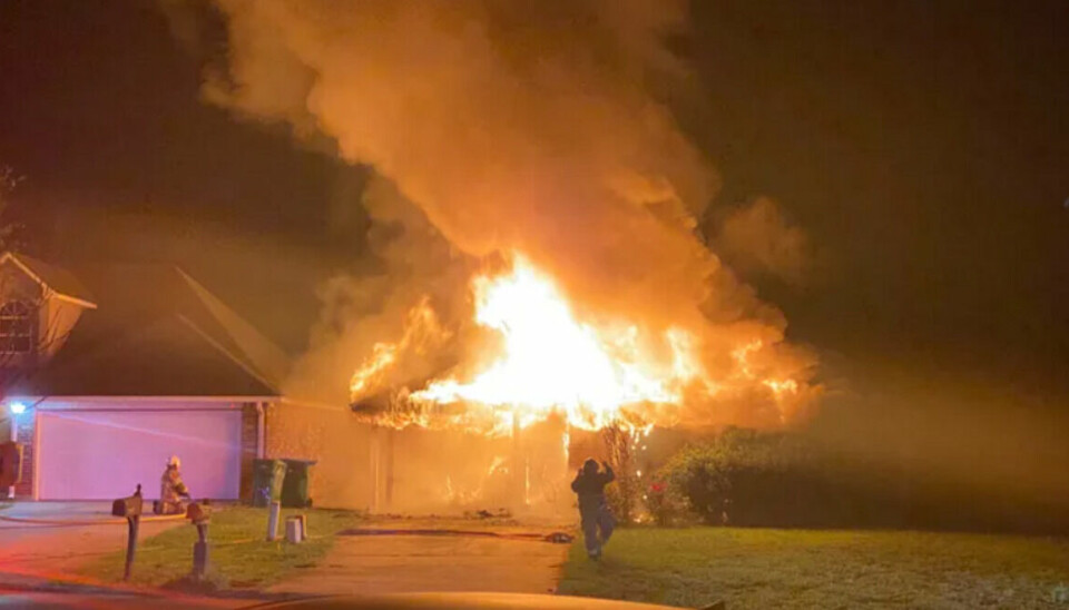 Inden for 15 minutter var alt forsvundet i branden, fortæller familiens nabo.