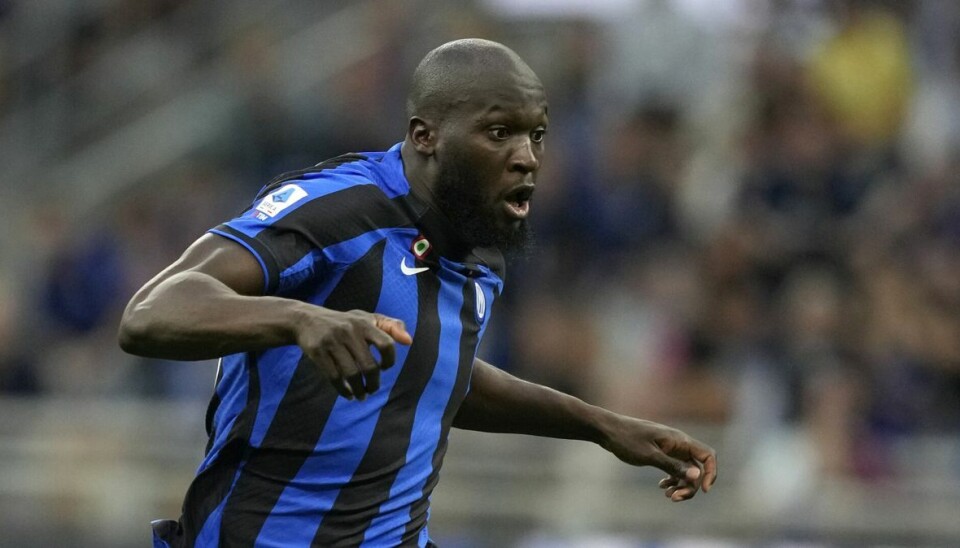 Romelu Lukaku mødte for nylig op til holdkammeraten Lautaro Martinez' bryllup hånd i hånd med den amerikanske rap-stjerne Megan Thee Stallion. Romelu Lukaku mødte for nylig op til holdkammeraten Lautaro Martinez' bryllup hånd i hånd med den amerikanske rap-stjerne Megan Thee Stallion.