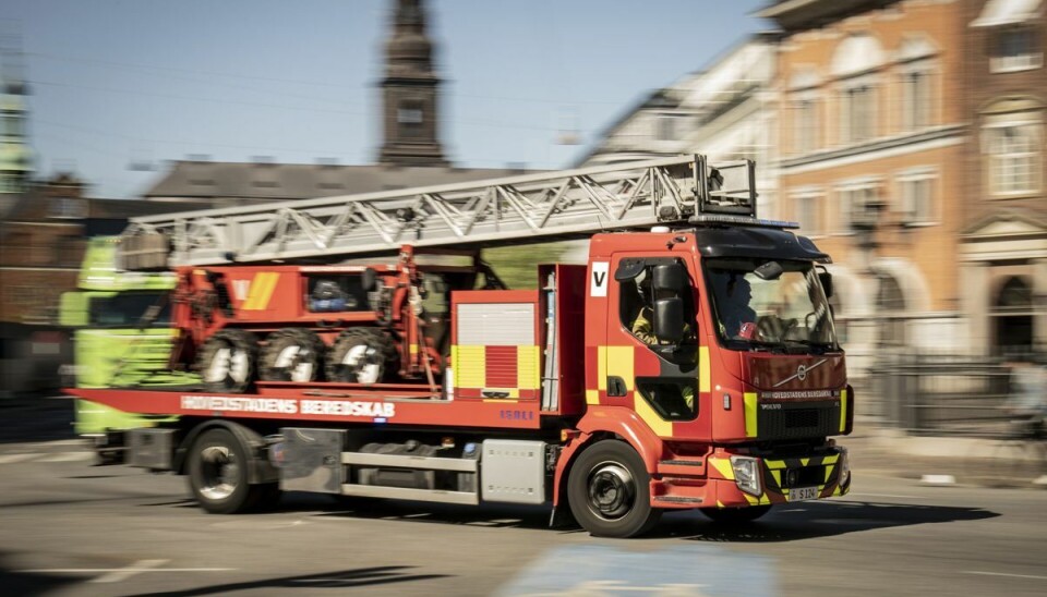 En brand var brudt ud på en afdeling på sygehuset. En person blev anholdt