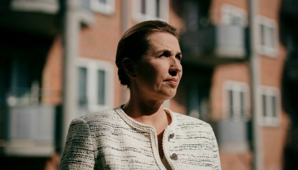 Statsminister Mette Frederiksens mor, Anette Frederiksen, boede som barn i Øgadekvarteret tæt på Dansk Eternit Fabrik i Aalborg. Hun døde for ti år siden af asbestrelateret kræft. Statsminister Mette Frederiksens mor, Anette Frederiksen, boede som barn i Øgadekvarteret tæt på Dansk Eternit Fabrik i Aalborg. Hun døde for ti år siden af asbestrelateret kræft.