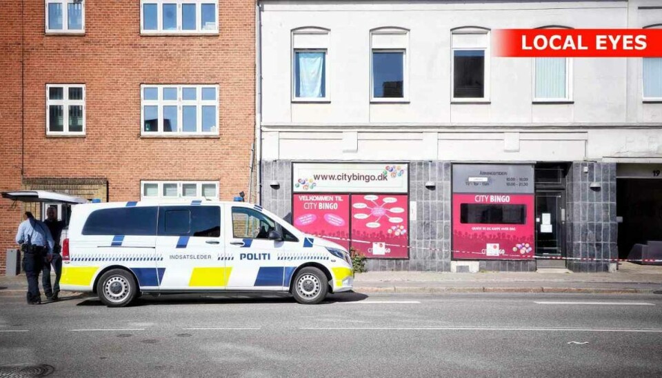 Sydøstjyllands Politi har spærret et helt område af for at få arbejdsro. Sydøstjyllands Politi har spærret et helt område af for at få arbejdsro.