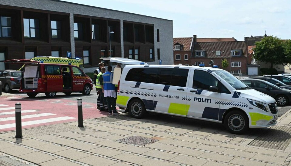 En patient blev anholdt efter en brand blev antændt i et lokale. En patient blev anholdt efter en brand blev antændt i et lokale.