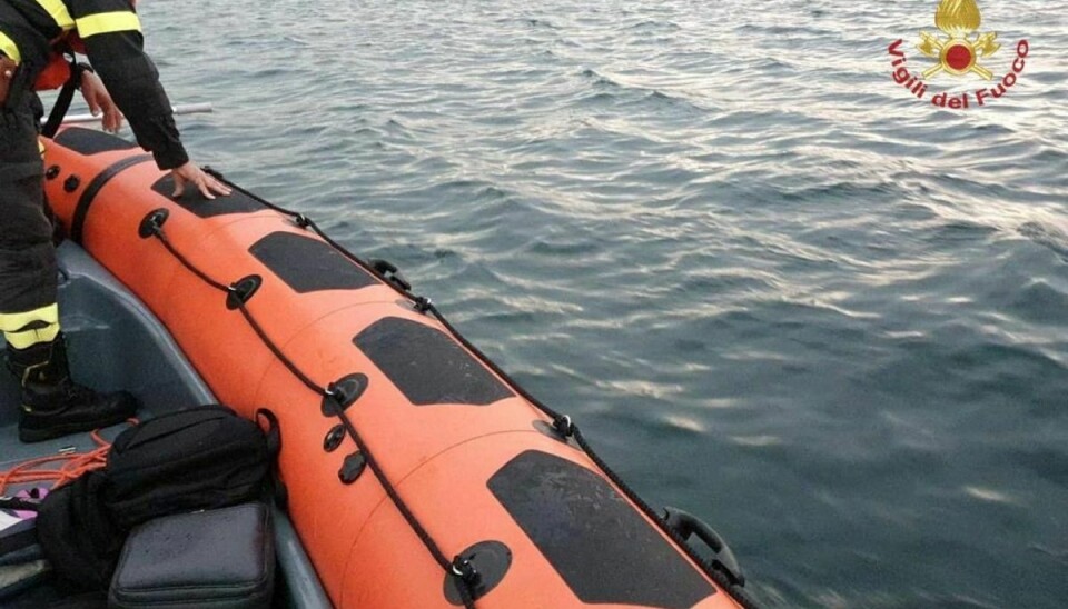 19 personer blev reddet fra druknedøden.